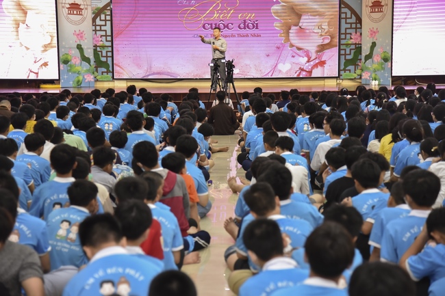 The Last Day of Huong Phap Branch 's Teenage Retreat, Cu Chi