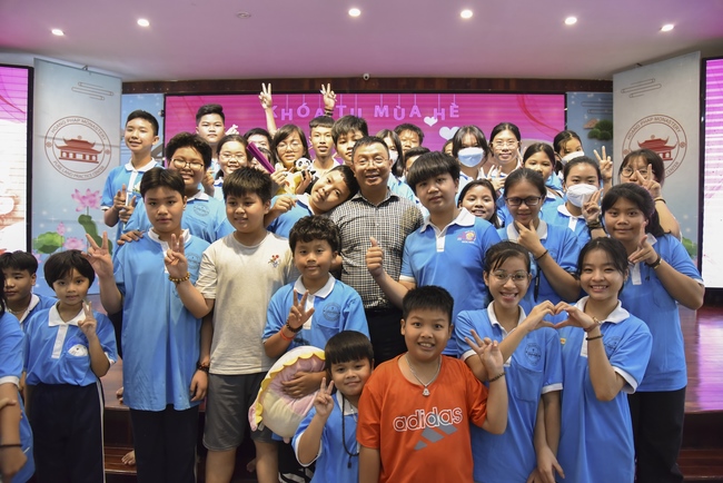 The Last Day of Huong Phap Branch 's Teenage Retreat, Cu Chi