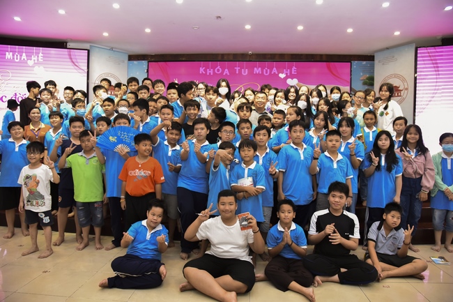 The Last Day of Huong Phap Branch 's Teenage Retreat, Cu Chi