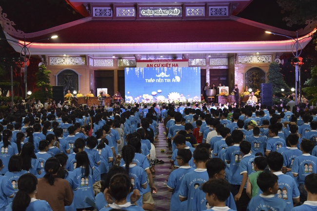 The Last Day of Huong Phap Branch 's Teenage Retreat, Cu Chi