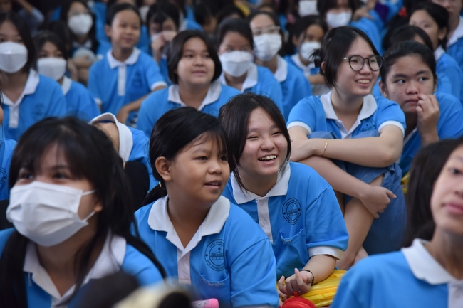 The Last Day of Huong Phap Branch 's Teenage Retreat, Cu Chi