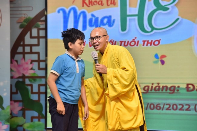 The Last Day of Huong Phap Branch 's Teenage Retreat, Cu Chi