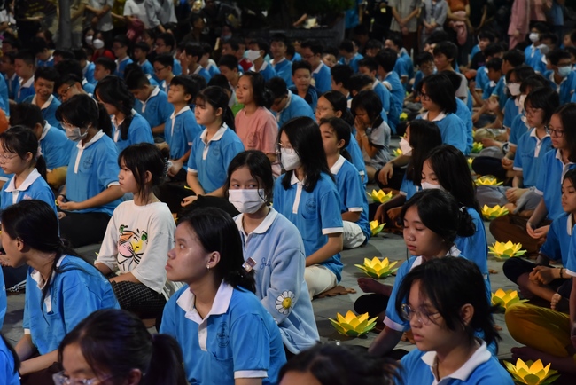 The Last Day of Huong Phap Branch 's Teenage Retreat, Cu Chi