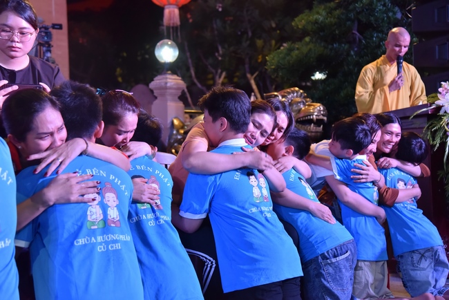 The Last Day of Huong Phap Branch 's Teenage Retreat, Cu Chi