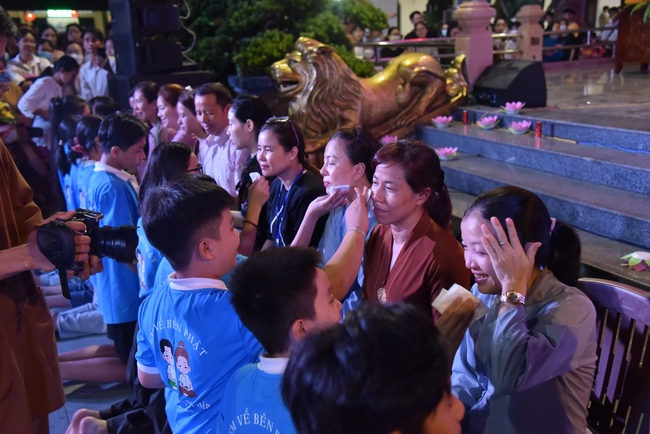 The Last Day of Huong Phap Branch 's Teenage Retreat, Cu Chi