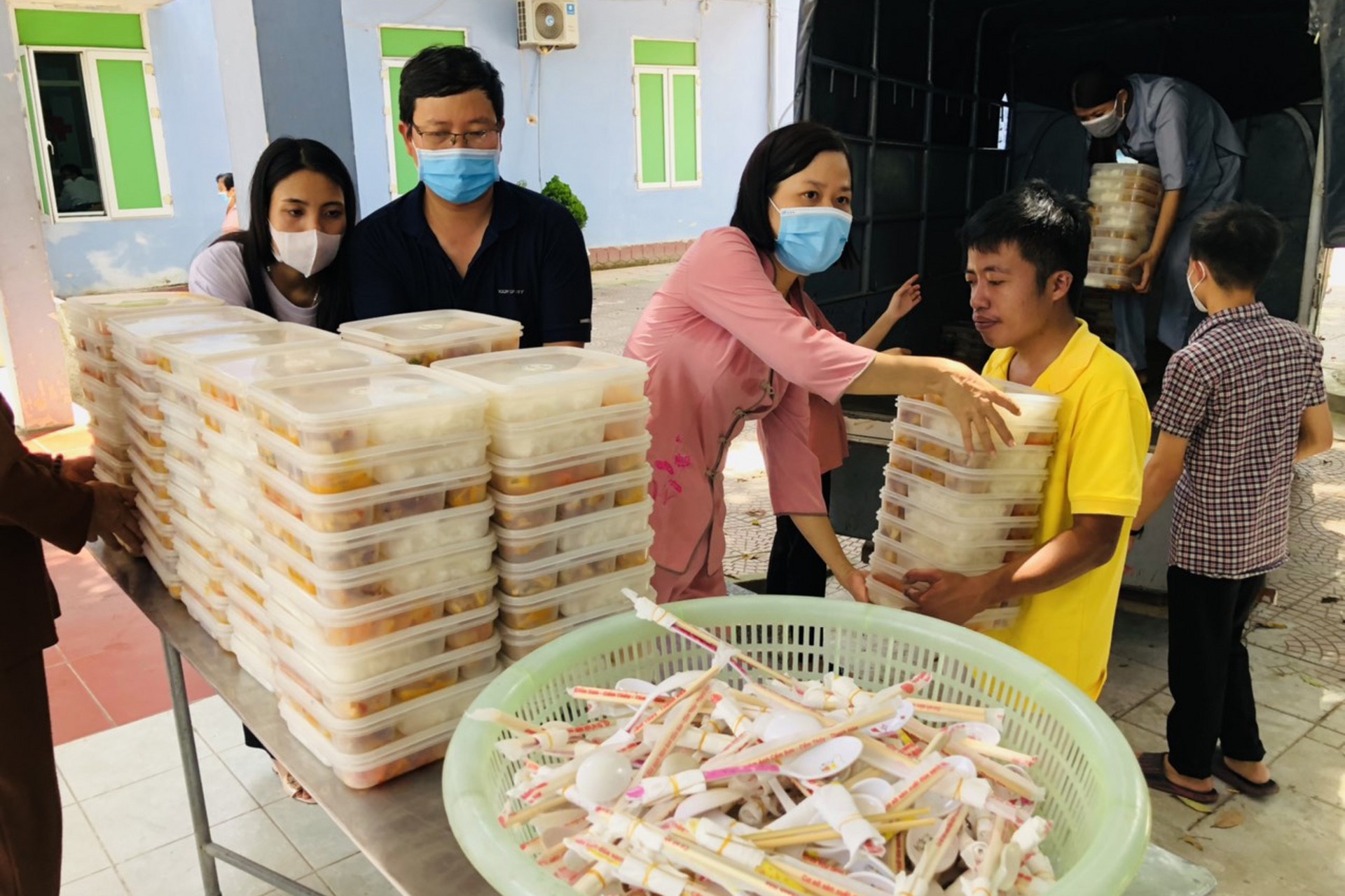 The charity program on May at Dong Cao Pagoda