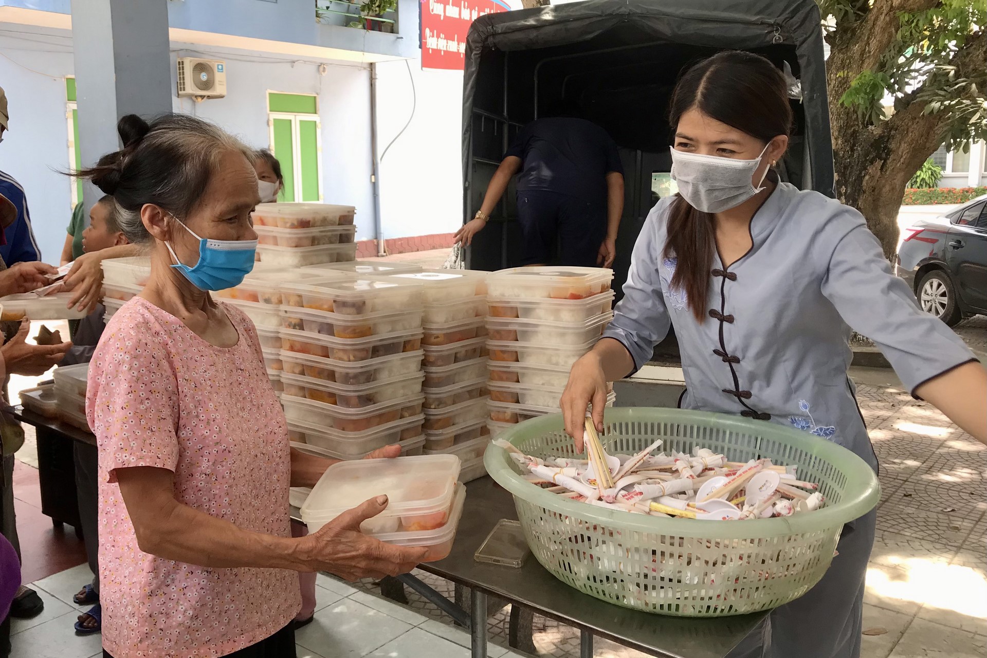 The charity program on May at Dong Cao Pagoda