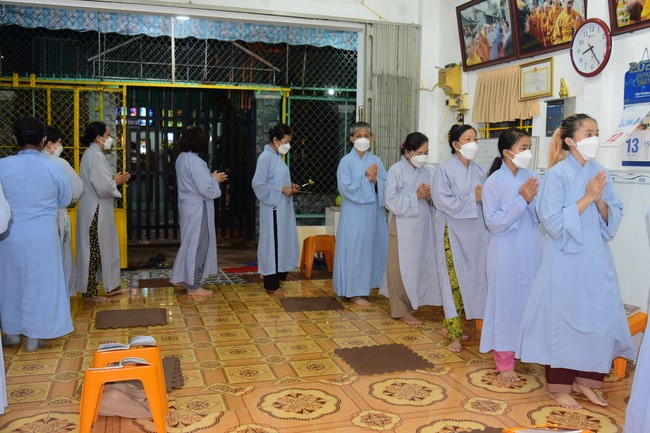 Lễ sám hối và tặng quà Đạo tràng Minh Chất, Cần Thơ