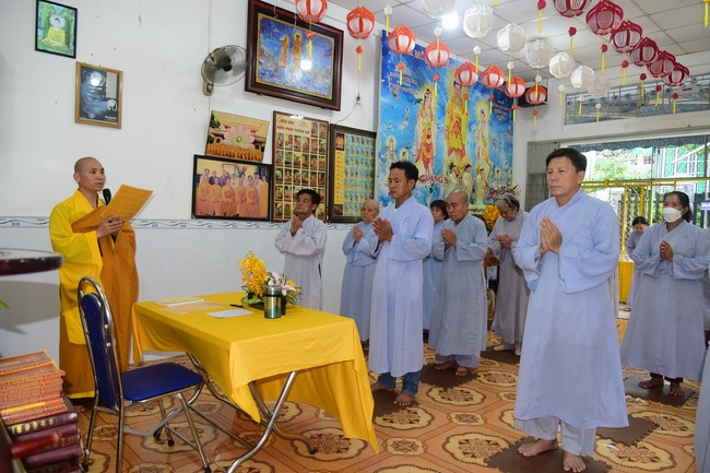 Tu niệm Phật một ngày tại Cần Thơ