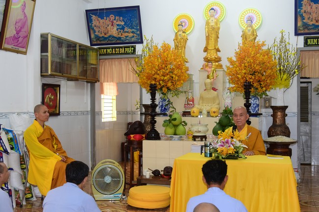 Tu niệm Phật một ngày tại Cần Thơ