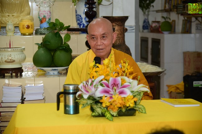 Tu niệm Phật một ngày tại Cần Thơ