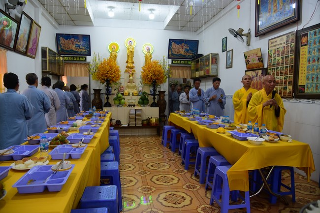 Tu niệm Phật một ngày tại Cần Thơ