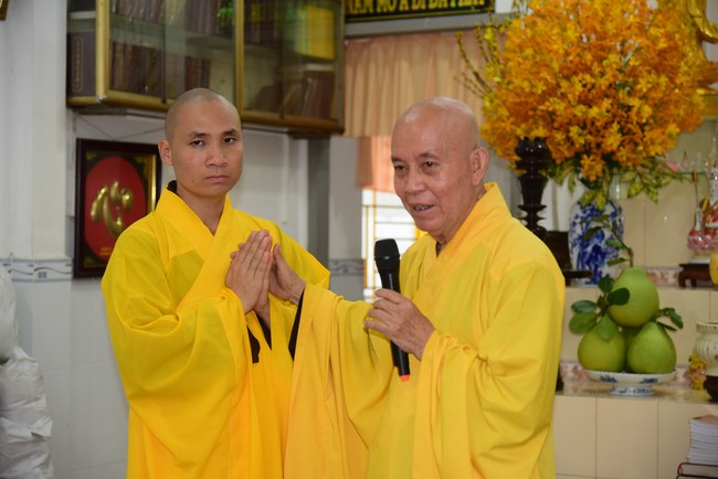 Tu niệm Phật một ngày tại Cần Thơ