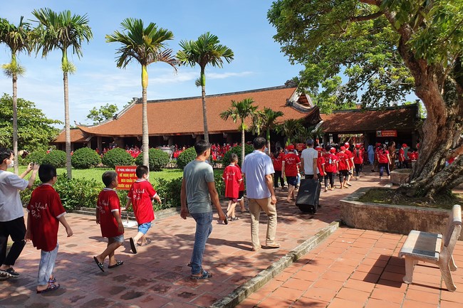 The 2nd day of Teenage Retreat in summer at Tay Khanh pagoda