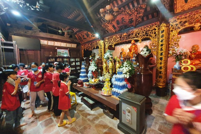 The 2nd day of Teenage Retreat in summer at Tay Khanh pagoda