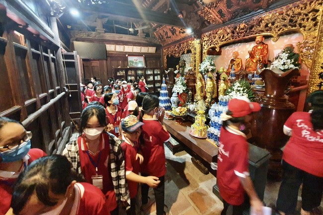 The 2nd day of Teenage Retreat in summer at Tay Khanh pagoda