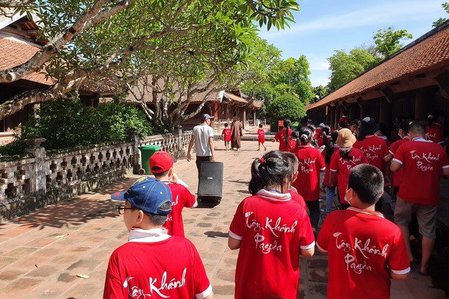 The 2nd day of Teenage Retreat in summer at Tay Khanh pagoda