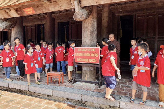 The 2nd day of Teenage Retreat in summer at Tay Khanh pagoda