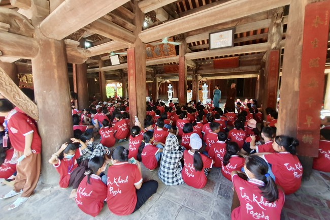 The 2nd day of Teenage Retreat in summer at Tay Khanh pagoda