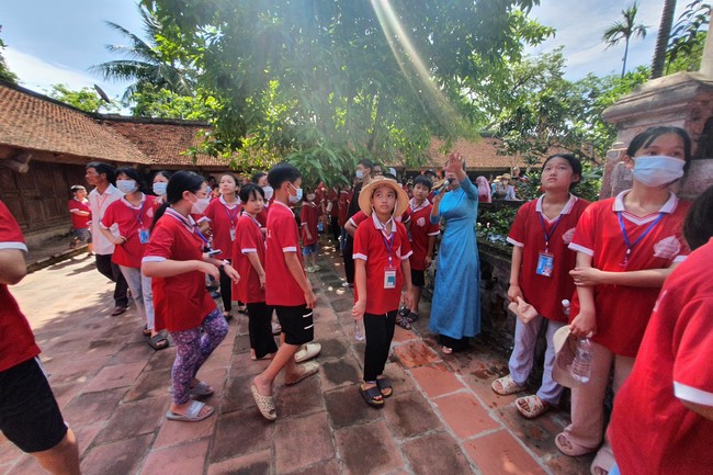 The 2nd day of Teenage Retreat in summer at Tay Khanh pagoda