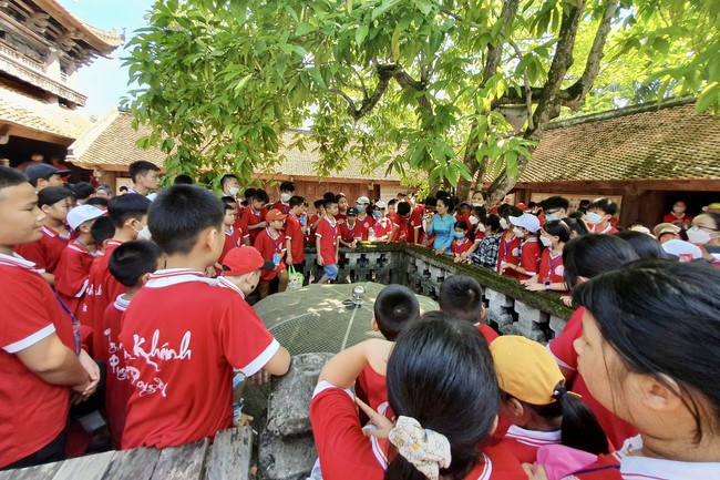 The 2nd day of Teenage Retreat in summer at Tay Khanh pagoda