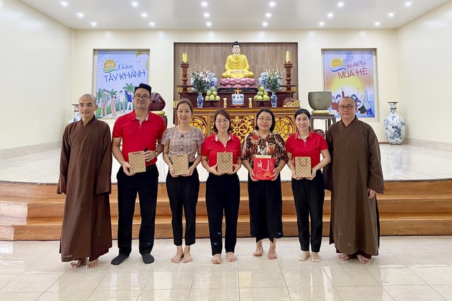 The 2nd day of Teenage Retreat in summer at Tay Khanh pagoda