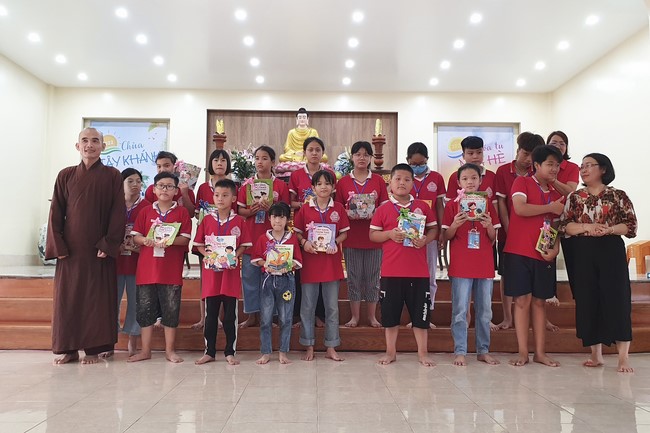 The 2nd day of Teenage Retreat in summer at Tay Khanh pagoda