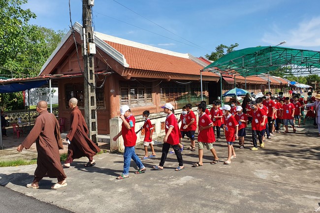 The 2nd day of Teenage Retreat in summer at Tay Khanh pagoda
