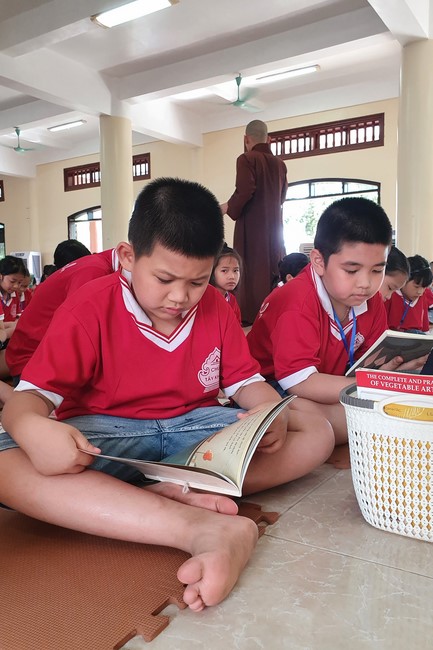 The 2nd day of Teenage Retreat in summer at Tay Khanh pagoda