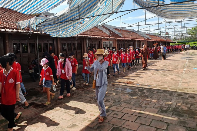 The 2nd day of Teenage Retreat in summer at Tay Khanh pagoda