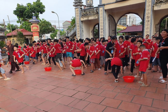 The 2nd day of Teenage Retreat in summer at Tay Khanh pagoda