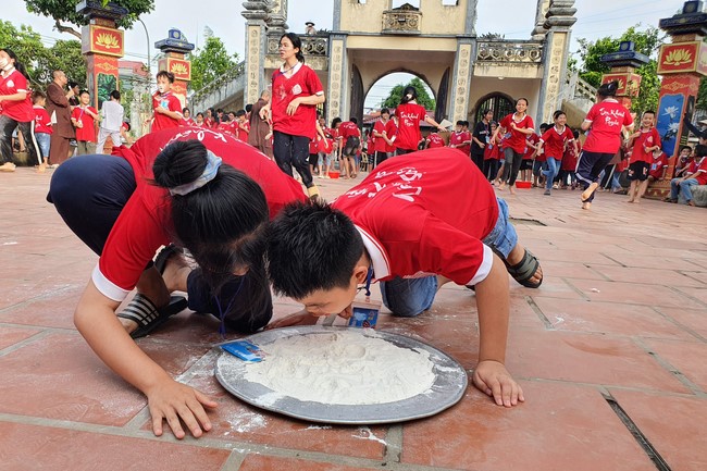 The 2nd day of Teenage Retreat in summer at Tay Khanh pagoda