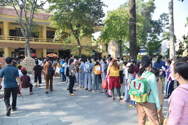 Entering of the Teenage Retreat - Temporary Ordination for Children