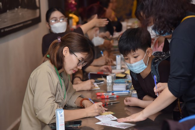 Entering of the Teenage Retreat - Temporary Ordination for Children