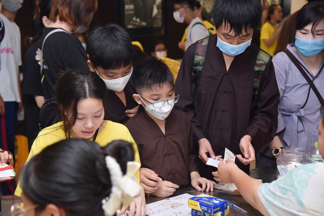 Entering of the Teenage Retreat - Temporary Ordination for Children