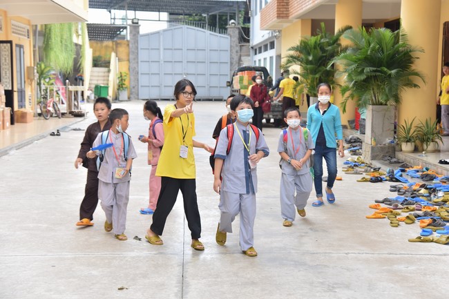 Entering of the Teenage Retreat - Temporary Ordination for Children