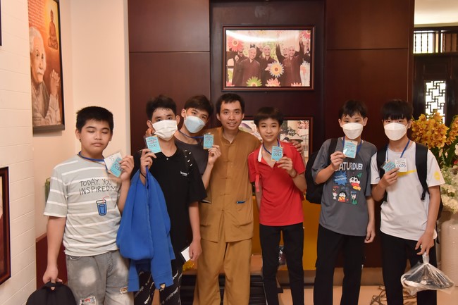 Entering of the Teenage Retreat - Temporary Ordination for Children