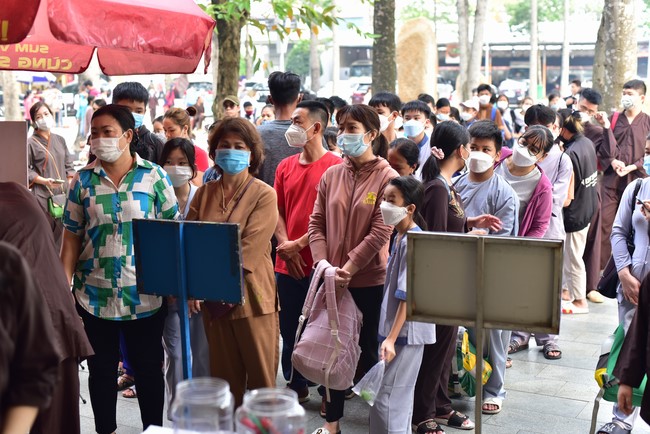 Entering of the Teenage Retreat - Temporary Ordination for Children