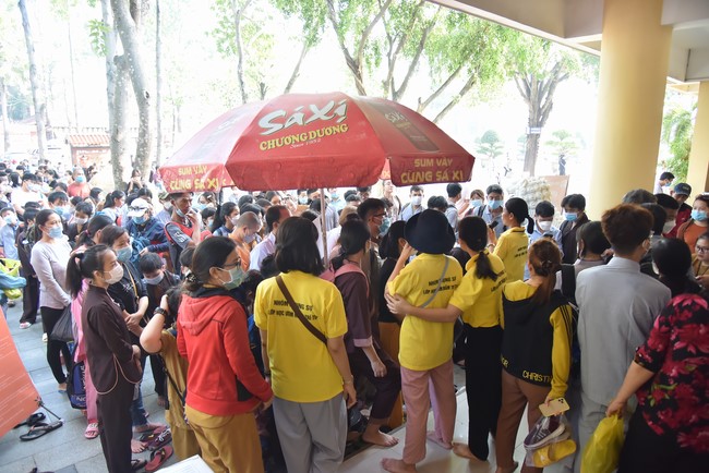 Entering of the Teenage Retreat - Temporary Ordination for Children