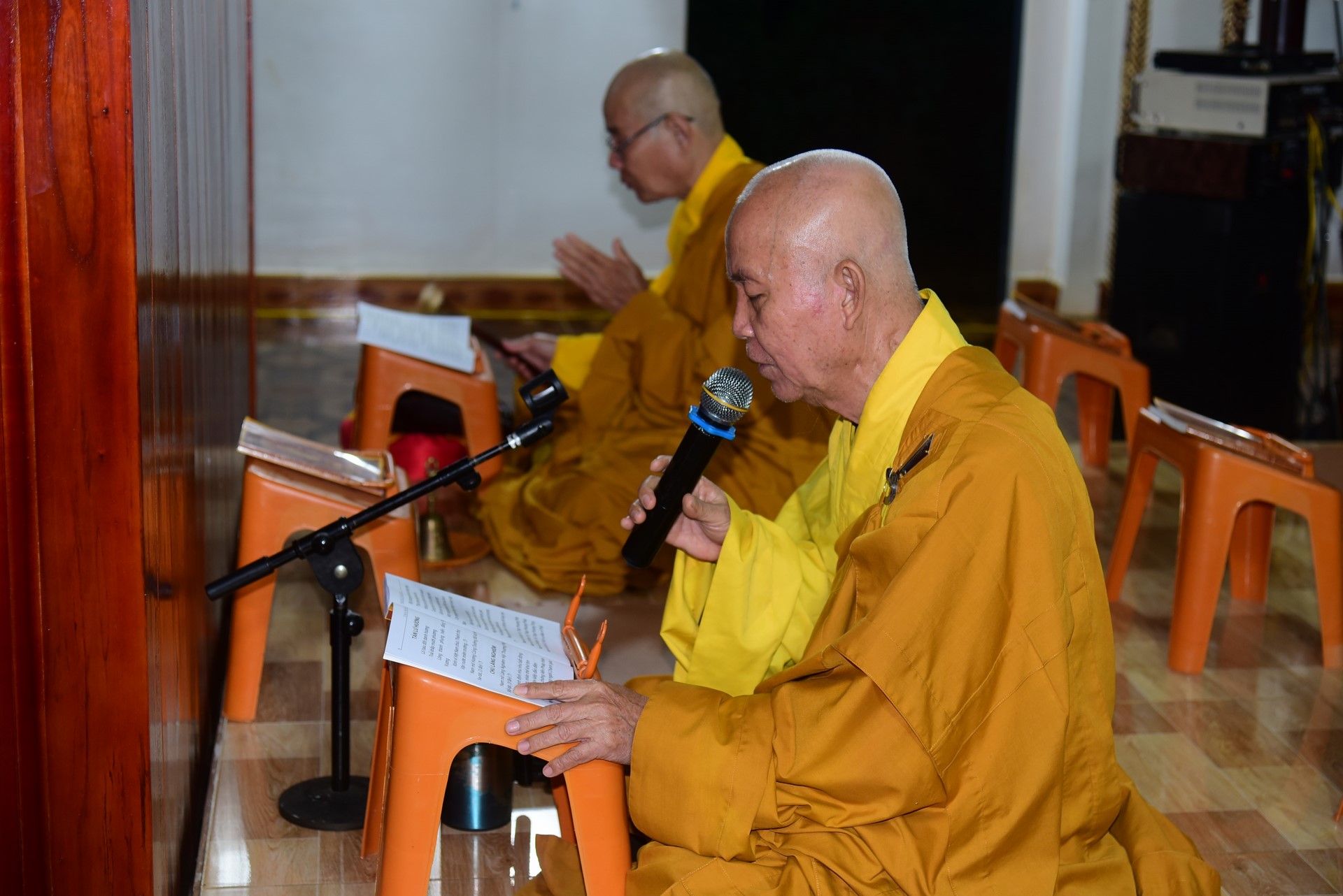 Cúng dường Tam bảo tại Cơ sở Lâm Pháp, Lâm Đồng