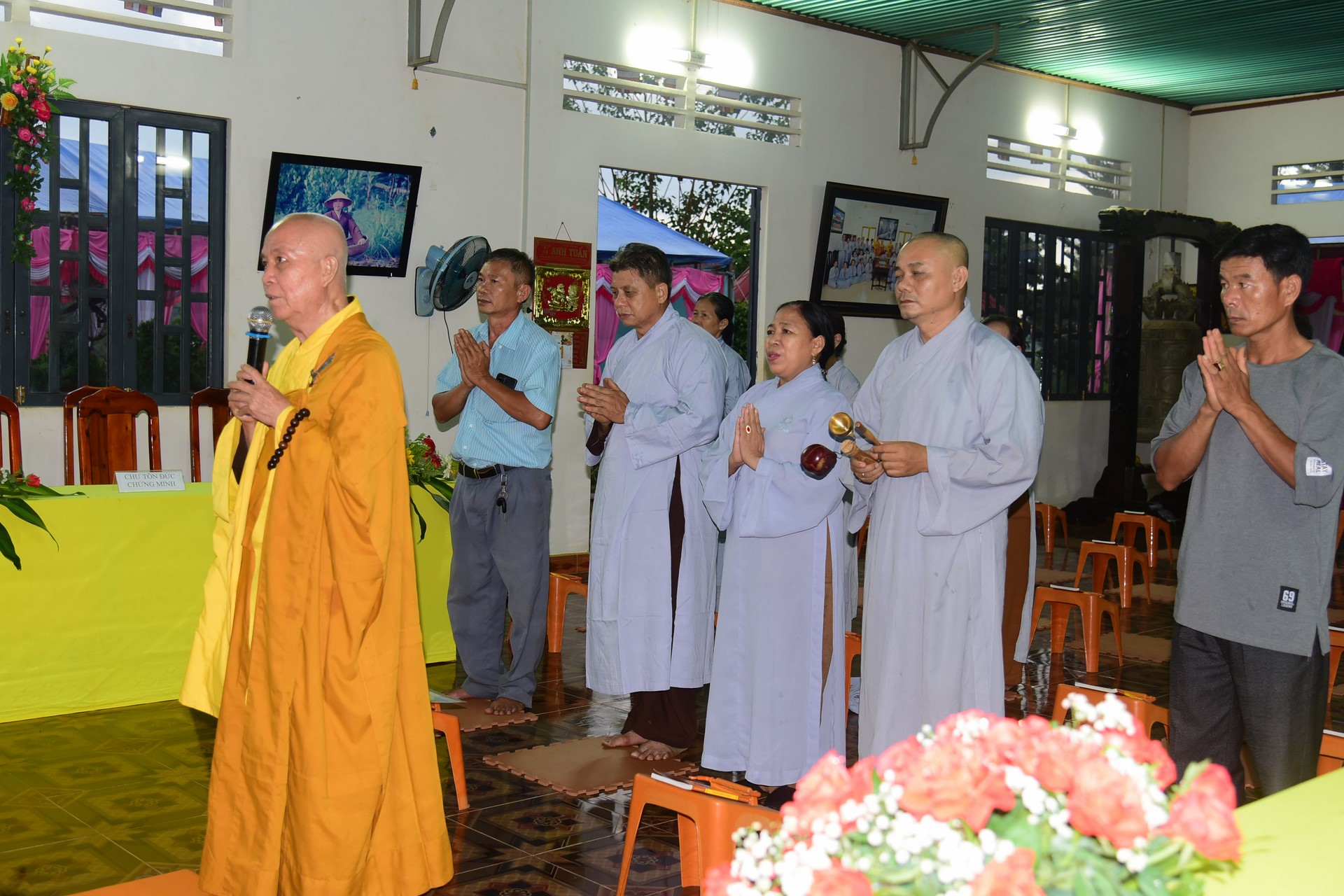 Cúng dường Tam bảo tại Cơ sở Lâm Pháp, Lâm Đồng