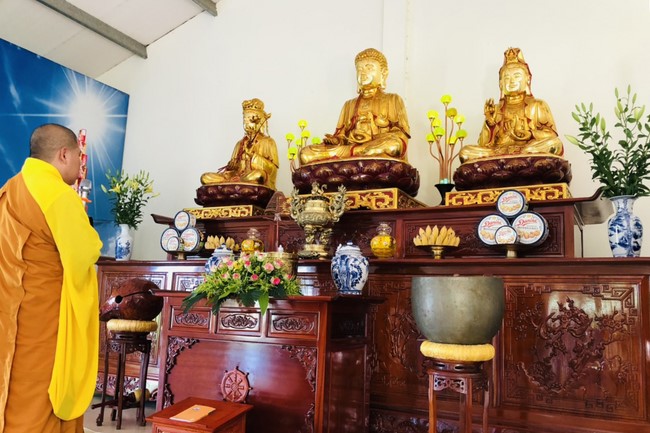 One - Day Retreat at Dong Cao pagoda