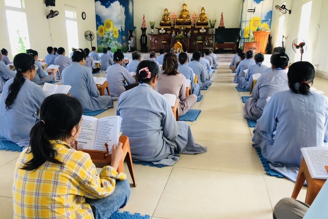 One - Day Retreat at Dong Cao pagoda