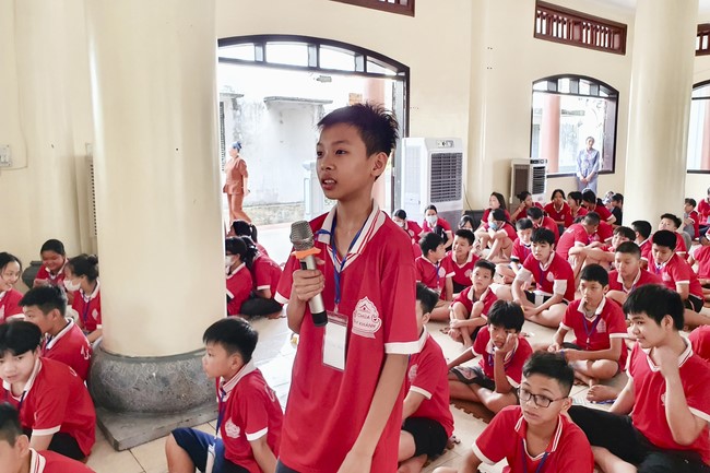 Last day of Teenage Retreat in summer at Tay Khanh pagoda