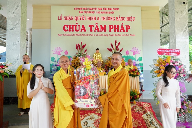 Lễ thượng bảng hiệu chùa Tâm Pháp – Bình Phước