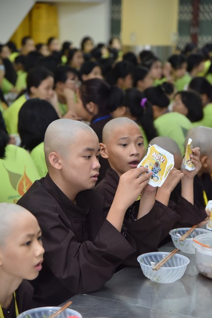 The second day of Temporary ordination retreat for Children in Summer