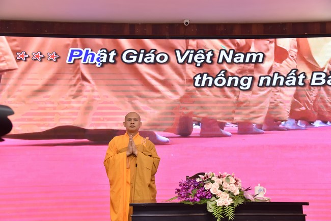 The second day of Temporary ordination retreat for Children in Summer