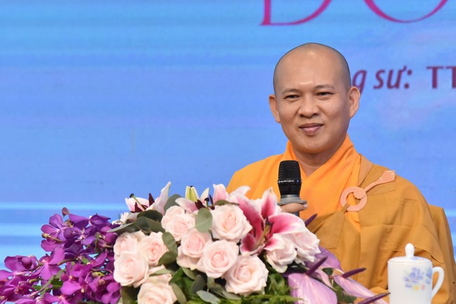 The second day of Temporary ordination retreat for Children in Summer