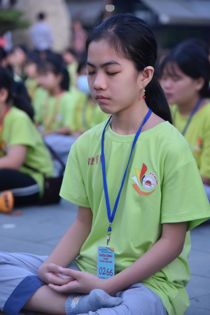 The second day of Temporary ordination retreat for Children in Summer