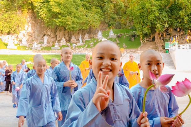 Temporary Ordination Retreat for Children in 2022 at Co Am pagoda